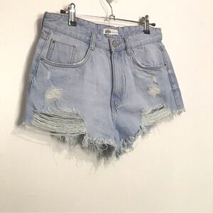 Zara Trafaluc Light Wash Womens Distressed Jean Shortie Cut Off Shorts size 4/6